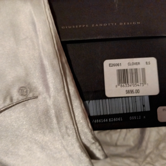 Women's Giuseppe Zanotti Heels - Picture 6 of 7